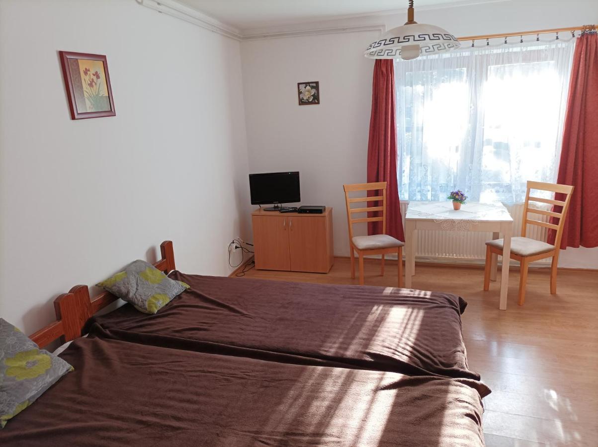 Kemences Vendeghaz Hotell Mikohaza Exteriör bild
