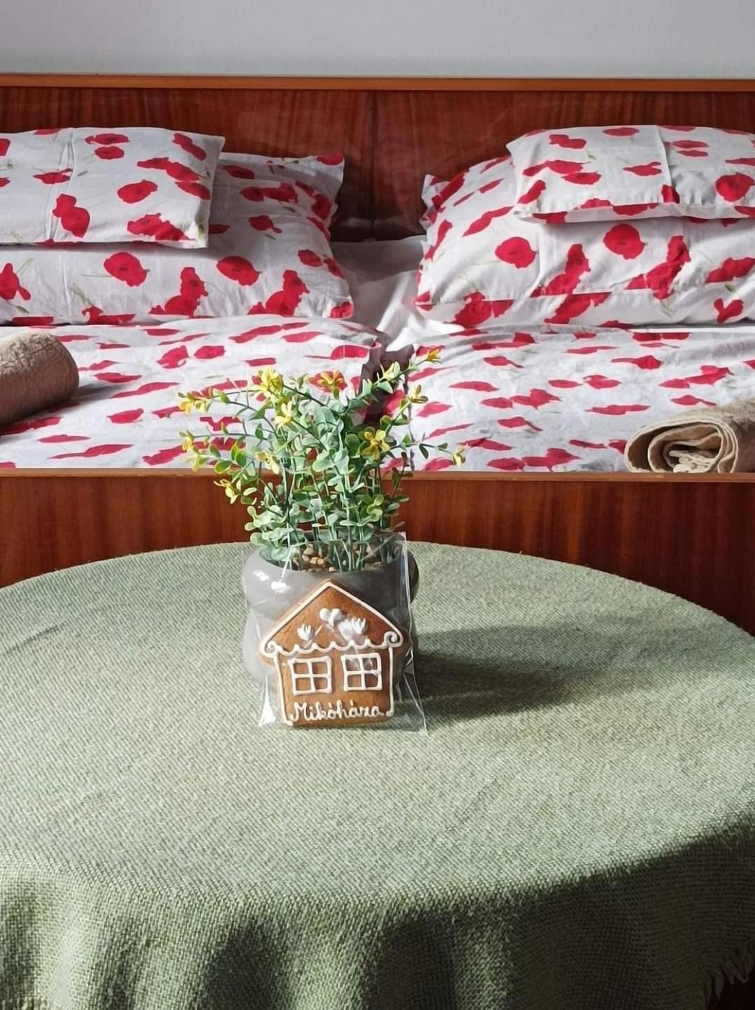 Kemences Vendeghaz Hotell Mikohaza Exteriör bild
