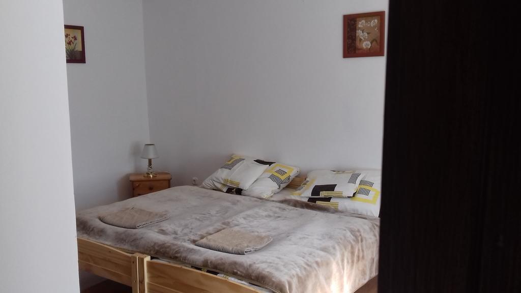 Kemences Vendeghaz Hotell Mikohaza Exteriör bild