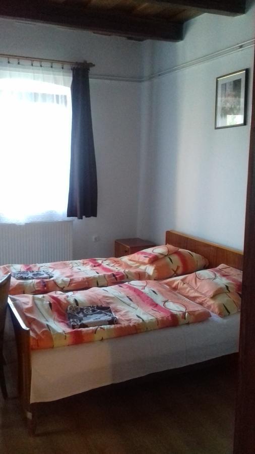 Kemences Vendeghaz Hotell Mikohaza Exteriör bild