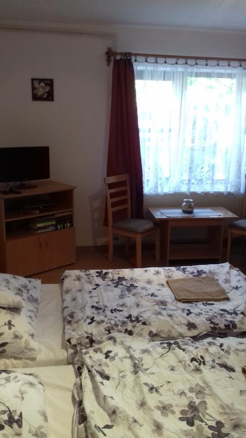 Kemences Vendeghaz Hotell Mikohaza Exteriör bild